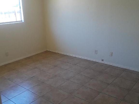5th image of 1125 Parkside Dr