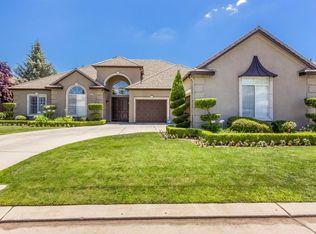 1697 E Shadow Glen Dr, Fresno, CA 93730