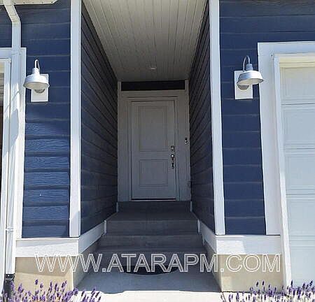 2nd image of 346 N Grassland Dr