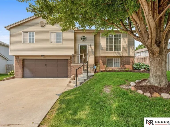 3008 N 152nd St, Omaha, NE 68116