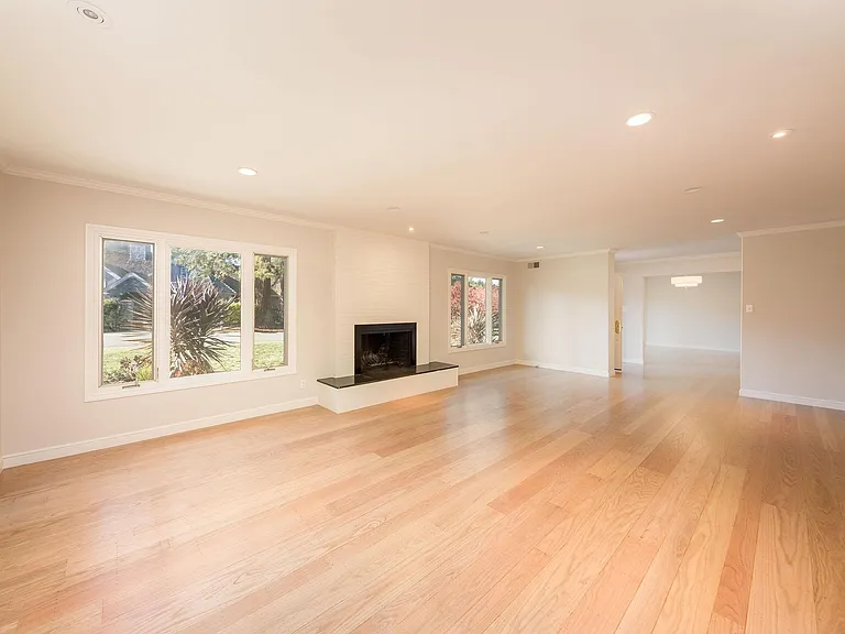 30 Knightwood Ln — Photo 6