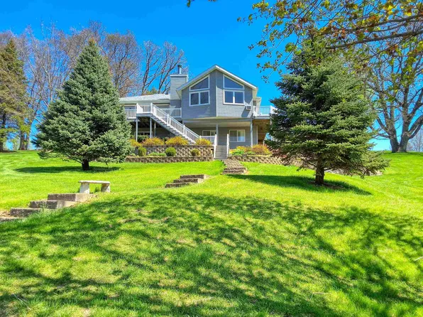 27-53 Ridgeview Dr, Lanark, IL 61046