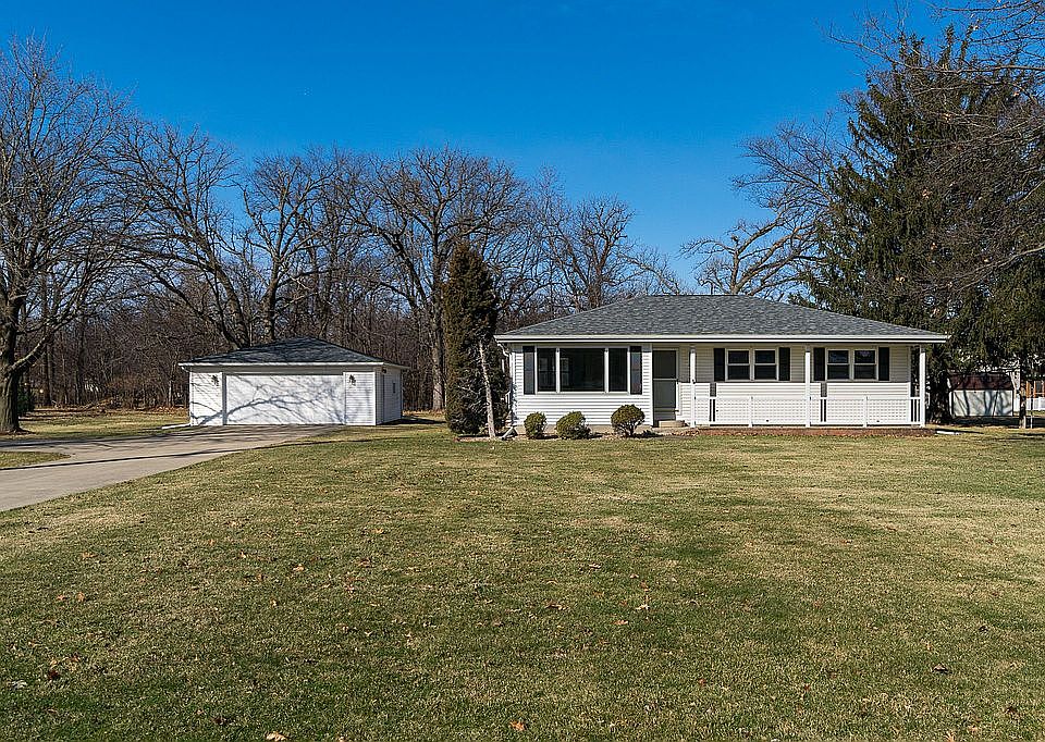 1st image of 295 N Mentzer Rd