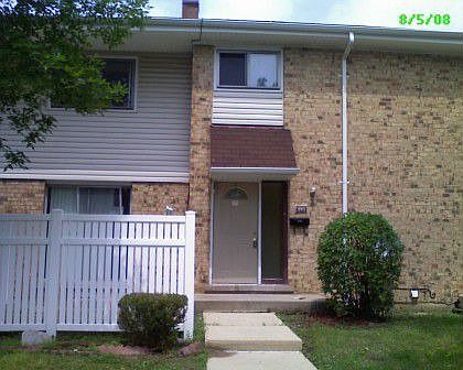 1st image of 893 White Oak Ln