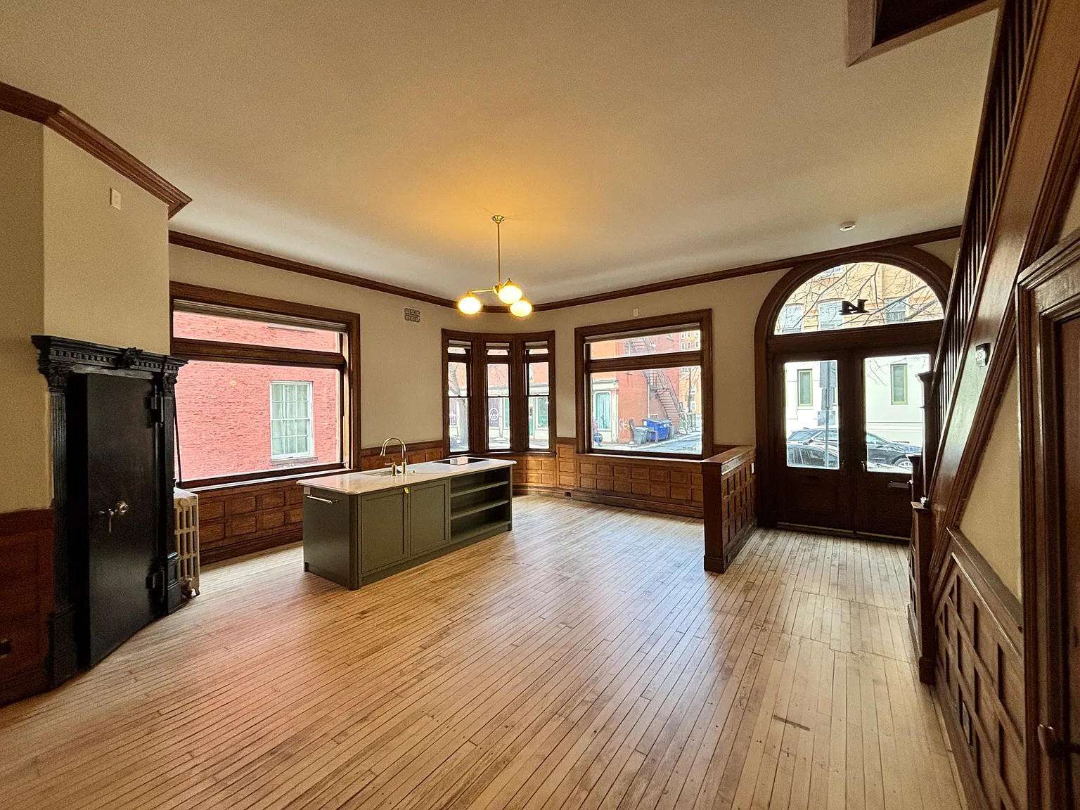 2 bed, 1815 sqft, $3,100 — Photo 3