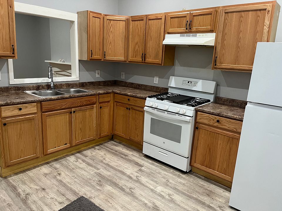 1st image of 3216 6th Ave #1
