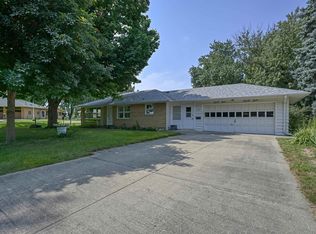 3939 Old Lakeport Rd, Sioux City, IA 51106