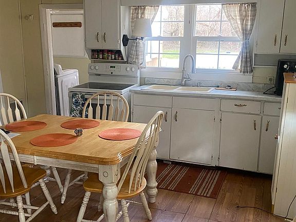 2nd image of 26619 Edison Rd