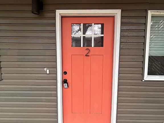 2nd image of 210 S Hill Ave APT 2