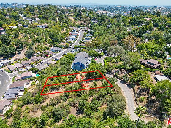 4th image of 927 Rome Dr