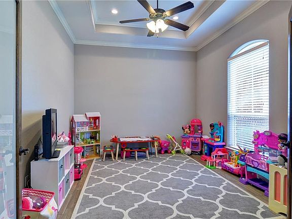 5th image of 12441 Geraldine Dr