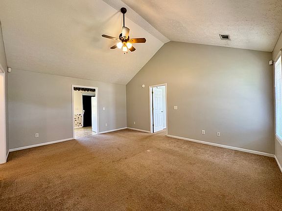 4th image of 627 Builder Dr