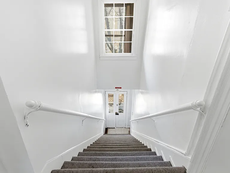 105 N Loudoun St #1 — Photo 15