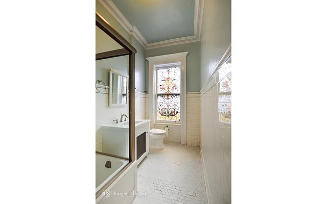 Rented by Douglas Elliman | media 28