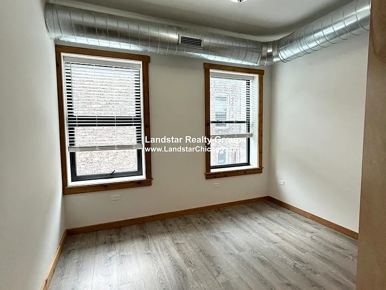 4611 S Ellis Ave #204 — Photo 6