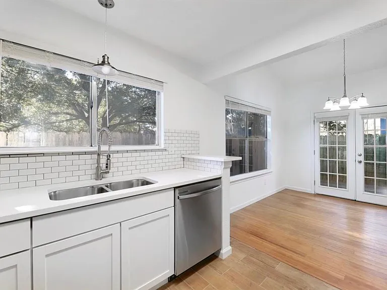 5931 Kevin Kelly Pl — Photo 3