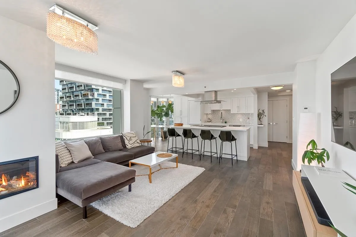 2 bed, 1150 sqft, $5,950 — Photo 4