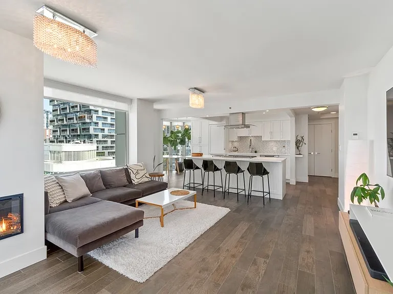 1501 Howe St #1104 — Photo 4