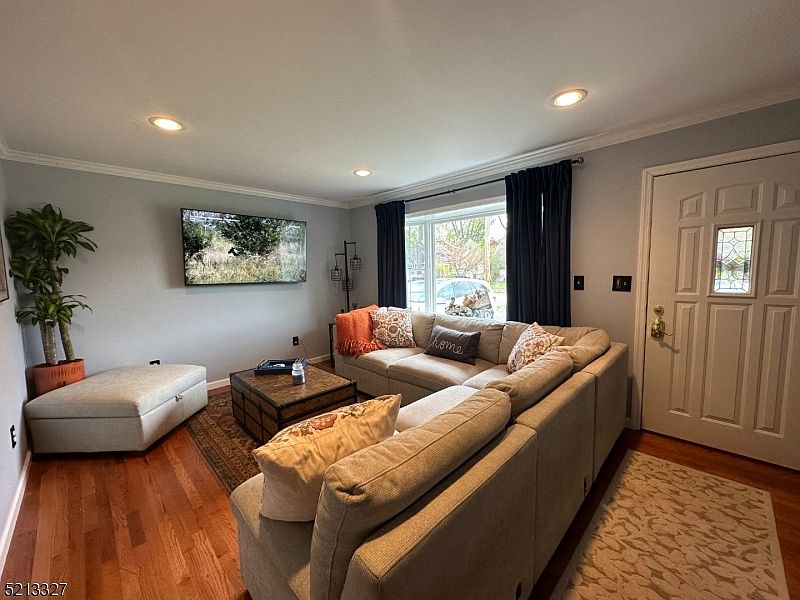 20 Central Ave, Pompton Lakes, NJ 07442 Zillow