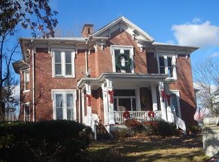 135 Sherwood Ave, Front Royal, VA