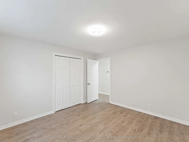 6876 Notre Dame St #B — Photo 21