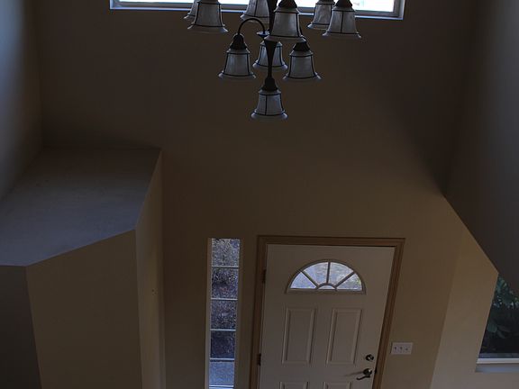 4th image of 7384 Morning View Ave NE