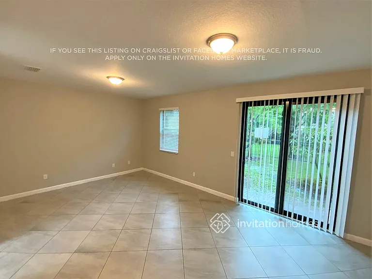 12762 Anthorne Ln — Photo 2