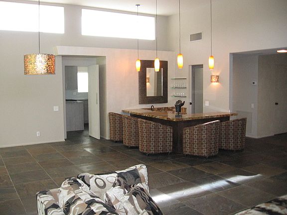 4th image of 1844 Cresta Dr