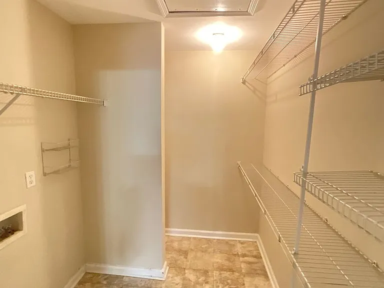 413 Northrop Pl — Photo 14