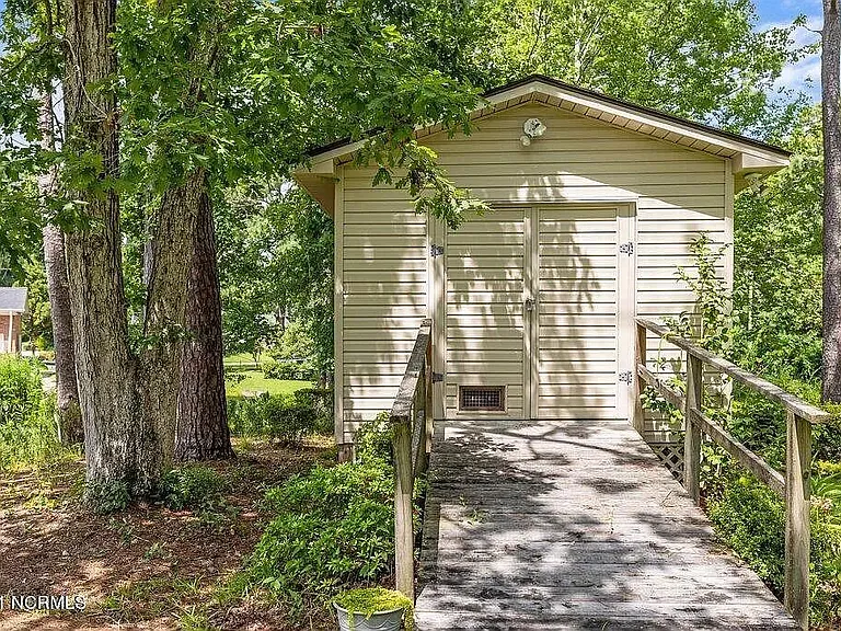 Large shed