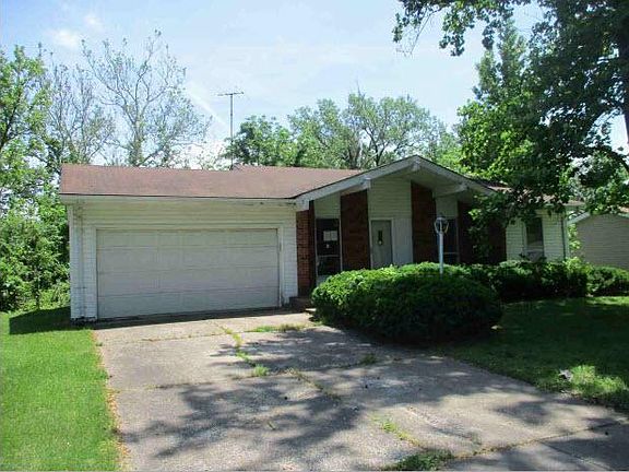 2nd image of 14510 Fox Manor Dr