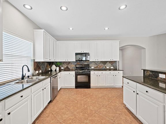 3rd image of 8523 Sweetstone Field Ct