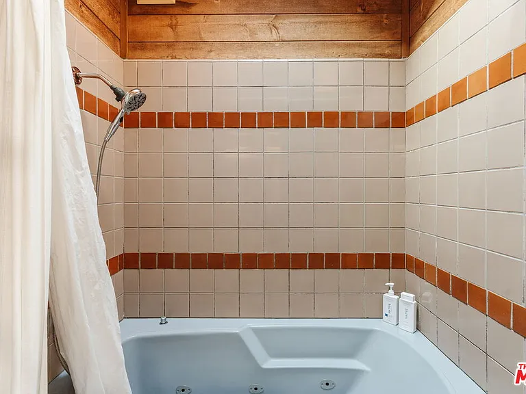 4450 Alla Rd — Photo 17