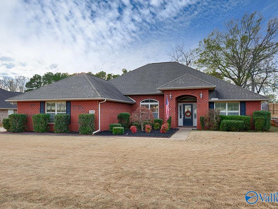 1st image of 100 Ash Grove Dr