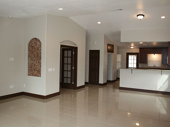 5th image of 301 Georgia Ave