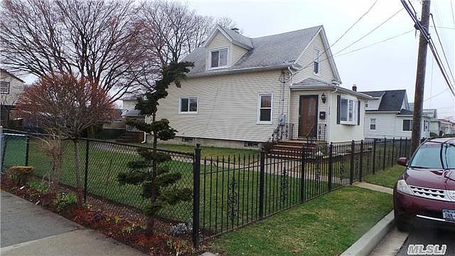 1st image of 319 Roquette Ave