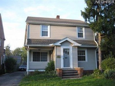 3621 Grosvenor Rd, Cleveland Heights, OH, 44118