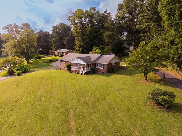 416 Robinson Rd, McMinnville, TN 37110