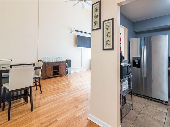 3rd image of 44 Johnes St #209-J
