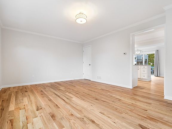 5th image of 45 Hillside Ave APT 3