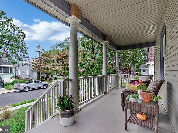 2nd image of 27 Lindis Farne Ave