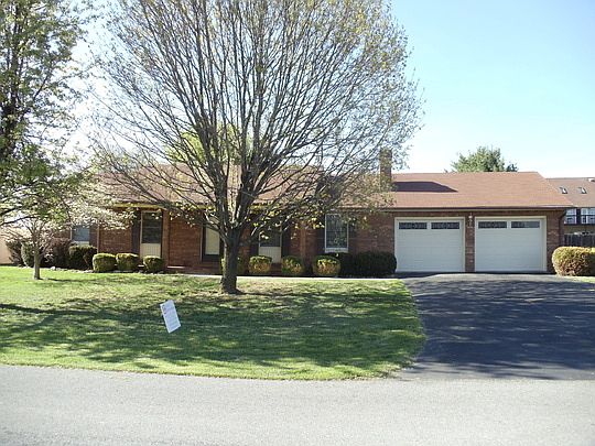 1st image of 3870 Bainbridge Dr