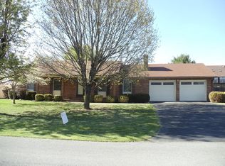 3870 Bainbridge Dr, Pulaski, VA 24301