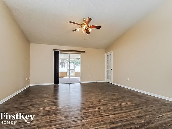 3rd image of 137 Osprey Heights Dr N