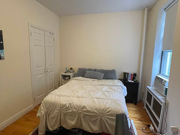 3rd image of 243 W 107th St #3B