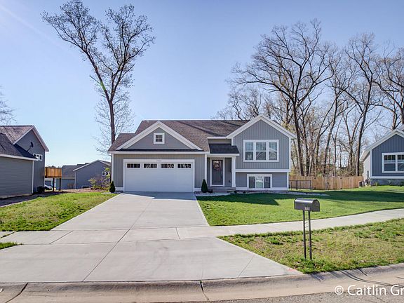 2nd image of 1564 Dryad Ct NE