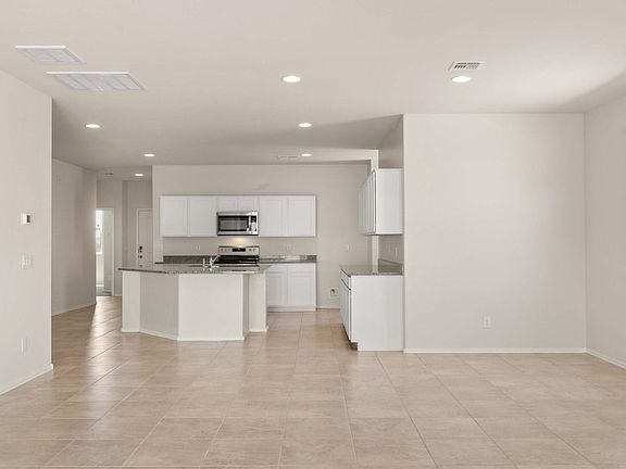 4th image of 1171 W Beacon Ct