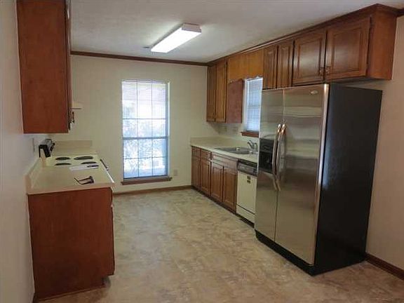 2nd image of 309 Garway Dr