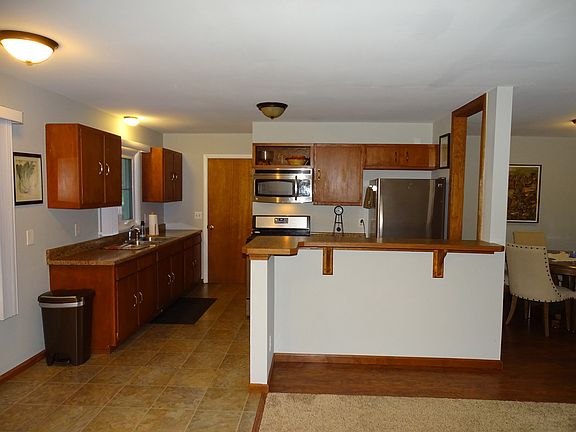 4th image of 130 Gate House Trl