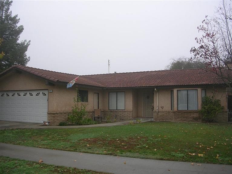 1st image of 2717 Driftwood Dr